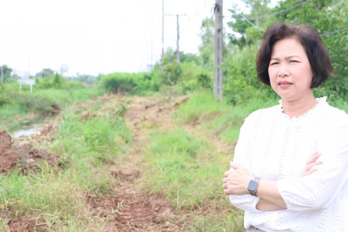 ลงพื้นที่ตรวจสอบคลองระบายน้ำถนนมะลิวัลย์ บริเวณปากทางเข้าบ้านแดงน้อย ตำบลบ้านทุ่ม อำเภอเมืองขอนแก่น จังหวัดขอนแก่น